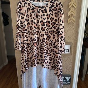 Women’s Nanu Leopard Hi Low Tunic Size XL EUC